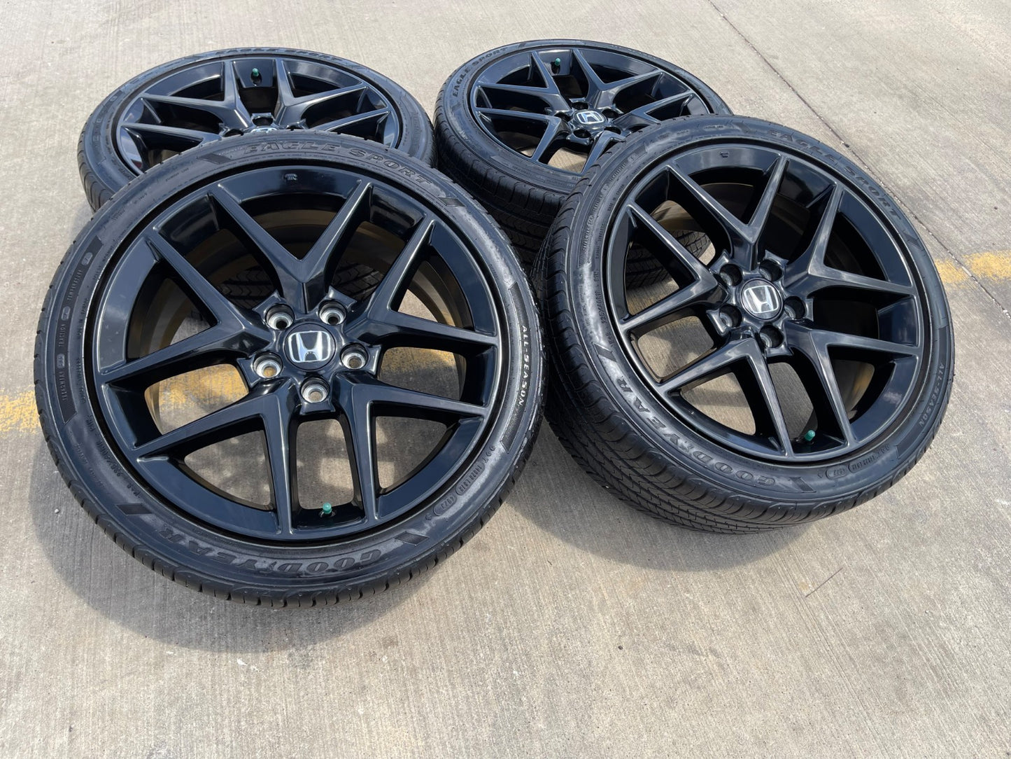 18" Honda Civic wheels rims OEM 10393 H-RV Accord tires SET GOODYEAR NEW