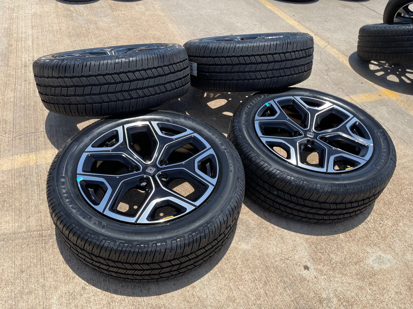 22" Rivian R1T R1S OEM wheels rims tires 2022 2023 2024 2025 2026 NEW MICHELIN