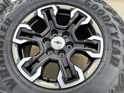 18" Chevy Silverado ZR2 Tahoe Sierra OEM 95415 SET wheels rims GOODYEAR SET