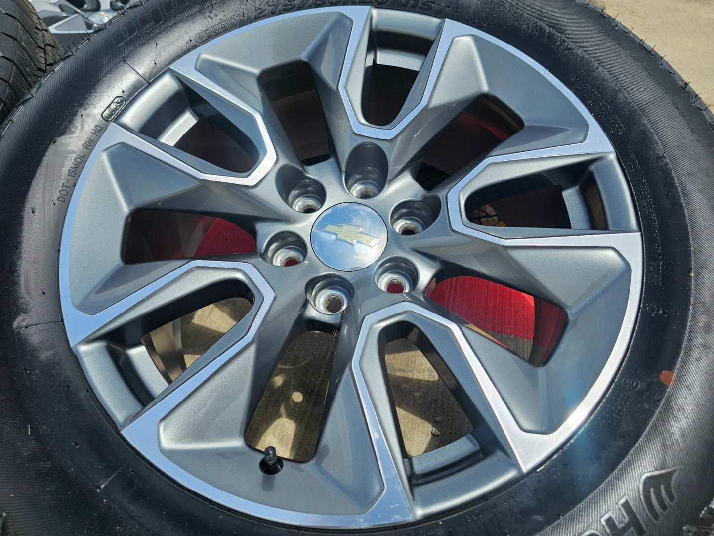 20" Chevy Silverado 1500 Tahoe OEM 5915 5916 wheels rims SET HANKOOK A/T2 NEW