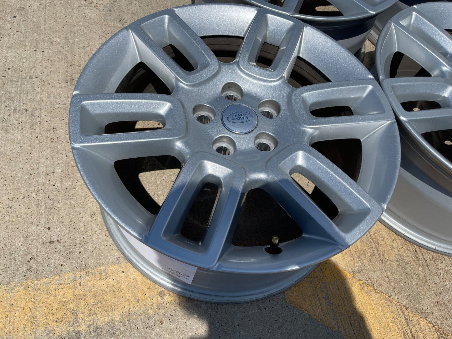 (5) 19" Land Rover DEFENDER Range Rover OEM 72350 wheels rims 2024 2025 2026 NEW