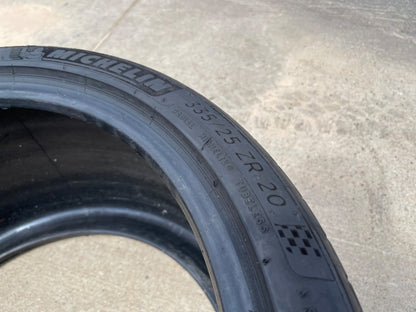 (1) 335/25/20 Michelin Pilot A/S All Season 4 ZP 99Y 335/25R20 tire