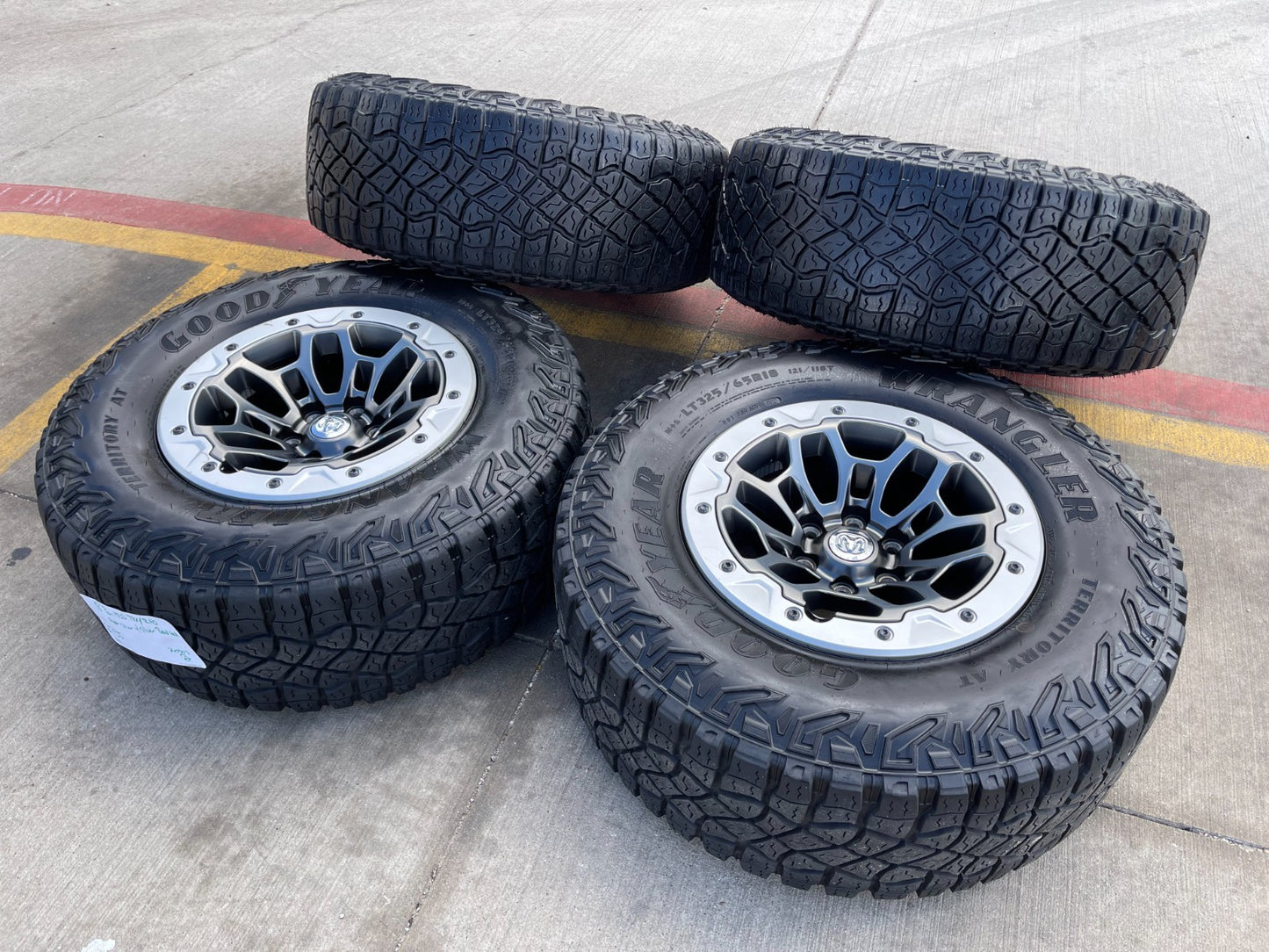 18" Dodge Ram 1500 TRX Beadlock OEM 2735 RHO wheels rims 2021 2022 2023 2024