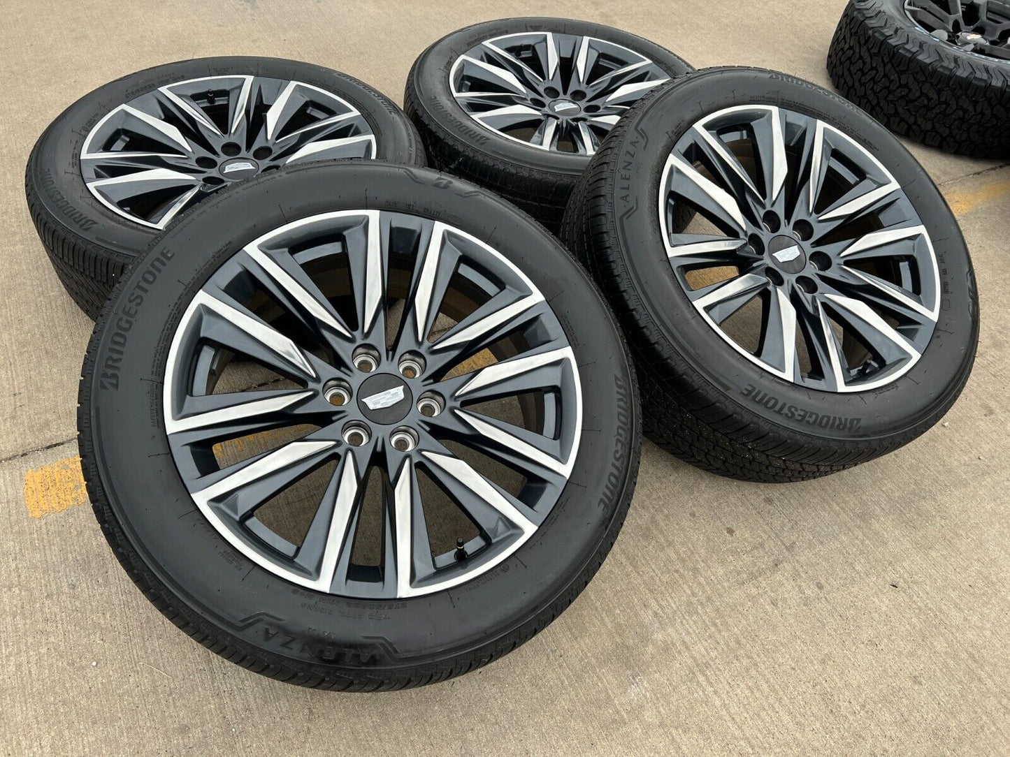 22" Cadillac Escalade OEM wheels rims GMC Sierra 95028 tires 2022 2023 2024 2025