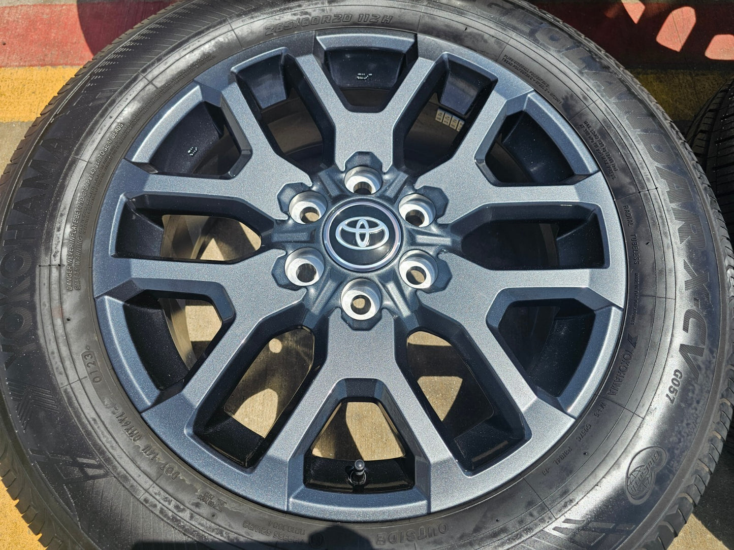 20" Toyota Tundra TSS TRD OEM wheels rims 95359 75277 Sequoia 2023 2024 2025