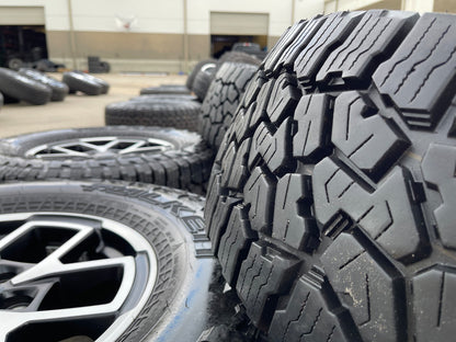 17" Jeep Wrangler Rubicon OEM 95730 9327 wheels rims Gladiator FALKEN A/T 33"