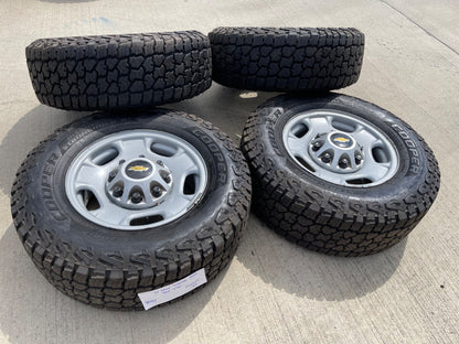 17" Chevy Silverado GMC Sierra 2500 OEM 8095 wheels rims COOPER DISCOVERER AT