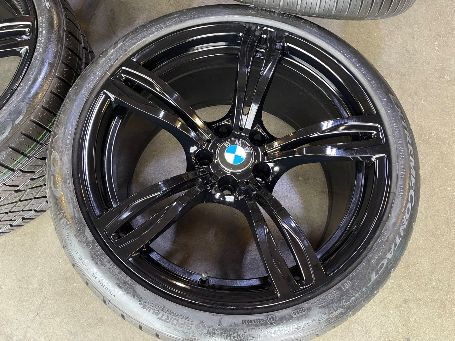 20" BMW M6 M5 OEM 71577 71578 wheels rims 5x120 Style 343 CONTINENTAL NEW