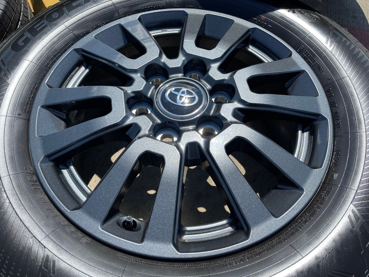 18" Toyota Land Cruiser OEM wheel rim 95953 Tundra Sequoia 2024 2025 2026 NEW