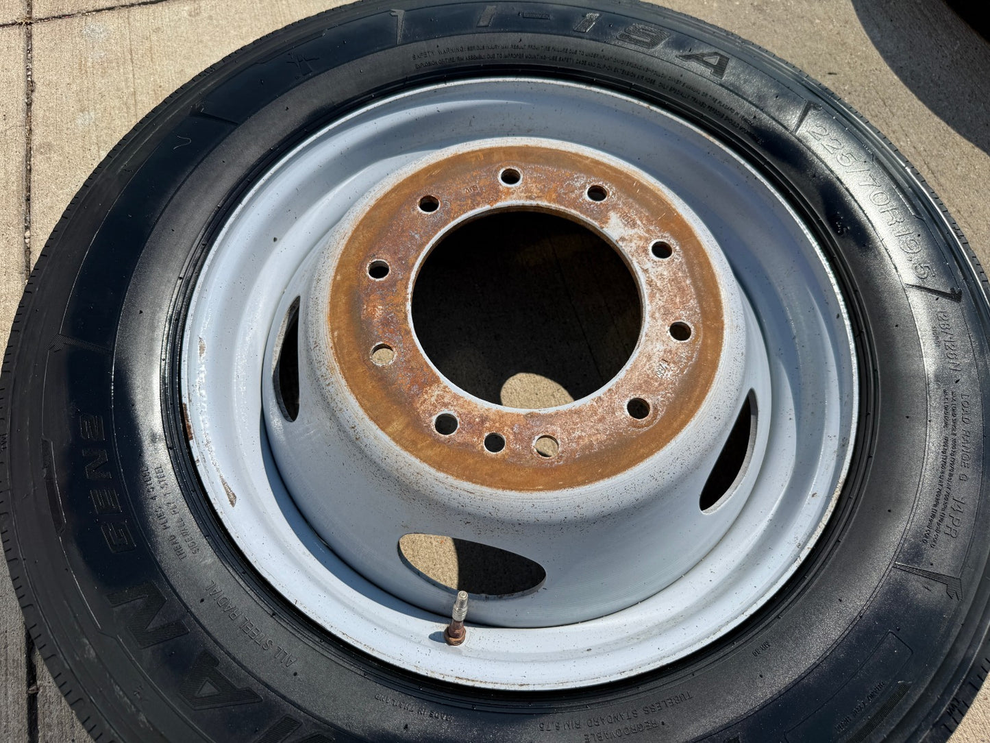 19.5" Ford F-450 Dually F-550 rim RAM 4500 OEM 10x225 spare