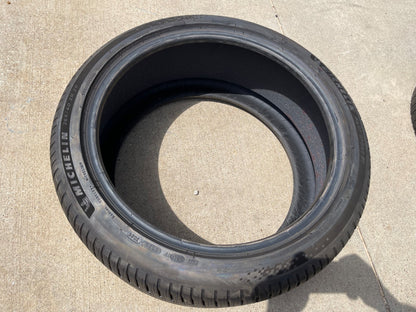 (1) 265/40/20 Michelin Pilot Sport EV 104Y XL 265/40R20 tire