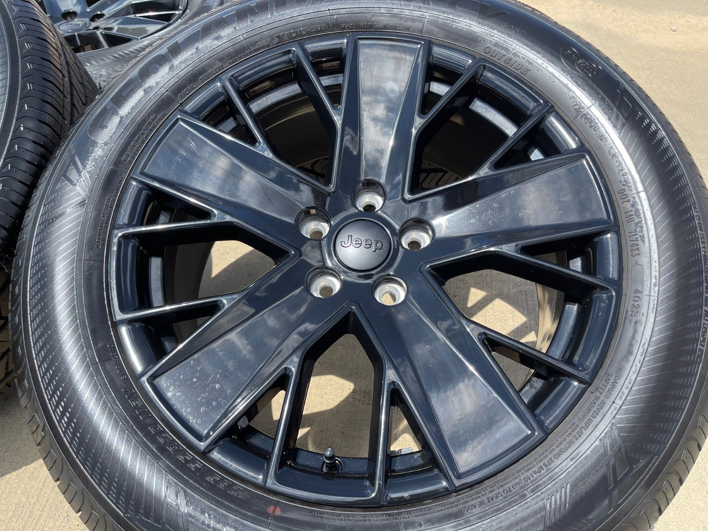 20" Jeep Grand Cherokee L OEM wheels rims Durango SET 2024 2025 2026 2027 NEW