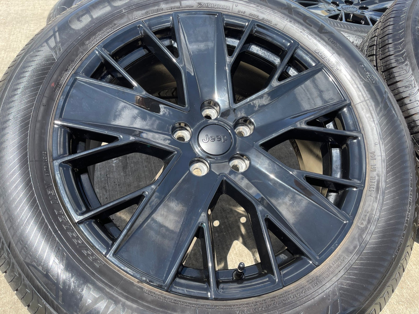 20" Jeep Grand Cherokee L OEM wheels rims Durango SET 2024 2025 2026 2027 NEW