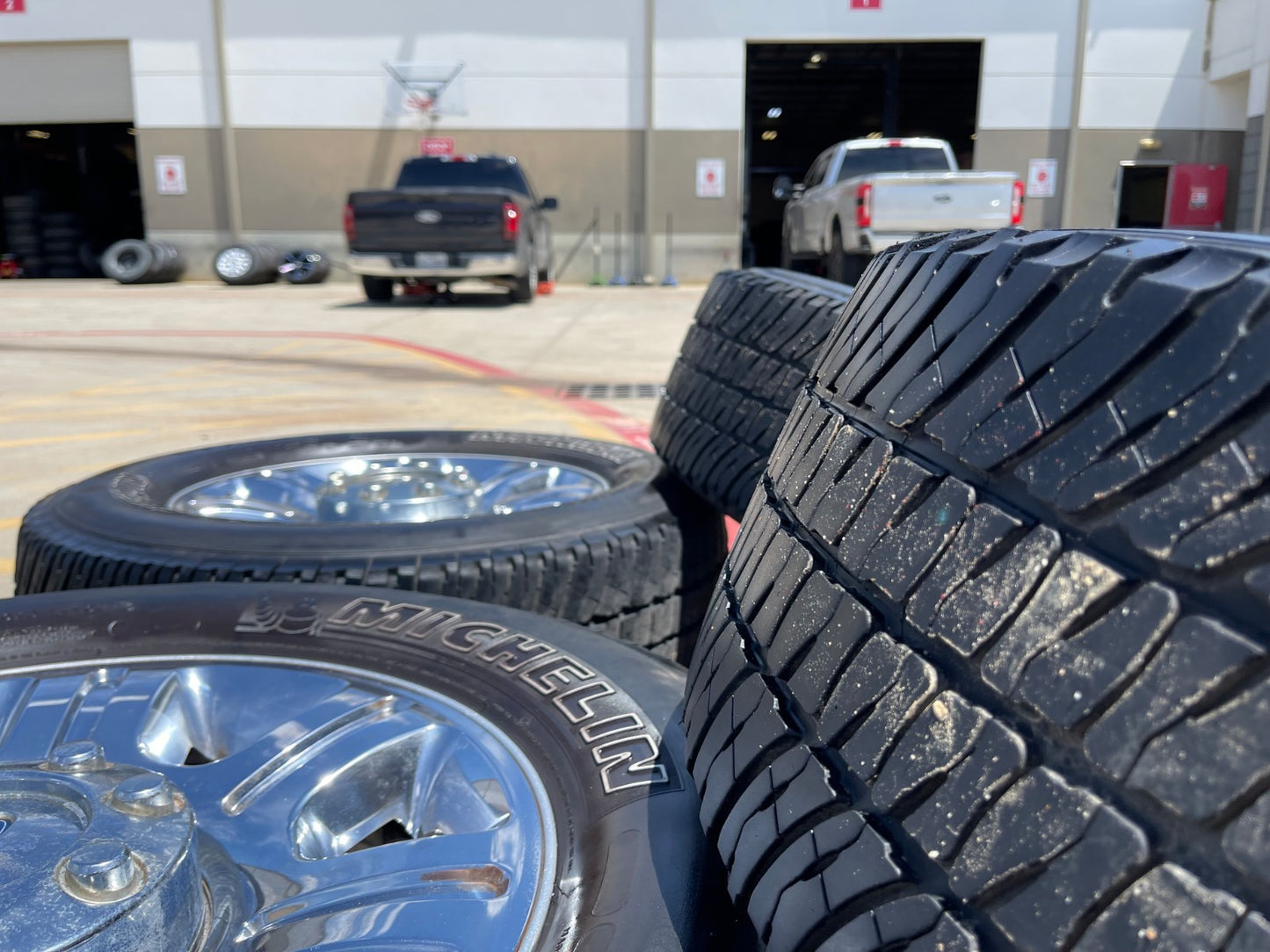 20" Ford F-250 F-350 OEM KING RANCH LARIAT 3892 chrome wheels rims tires SET
