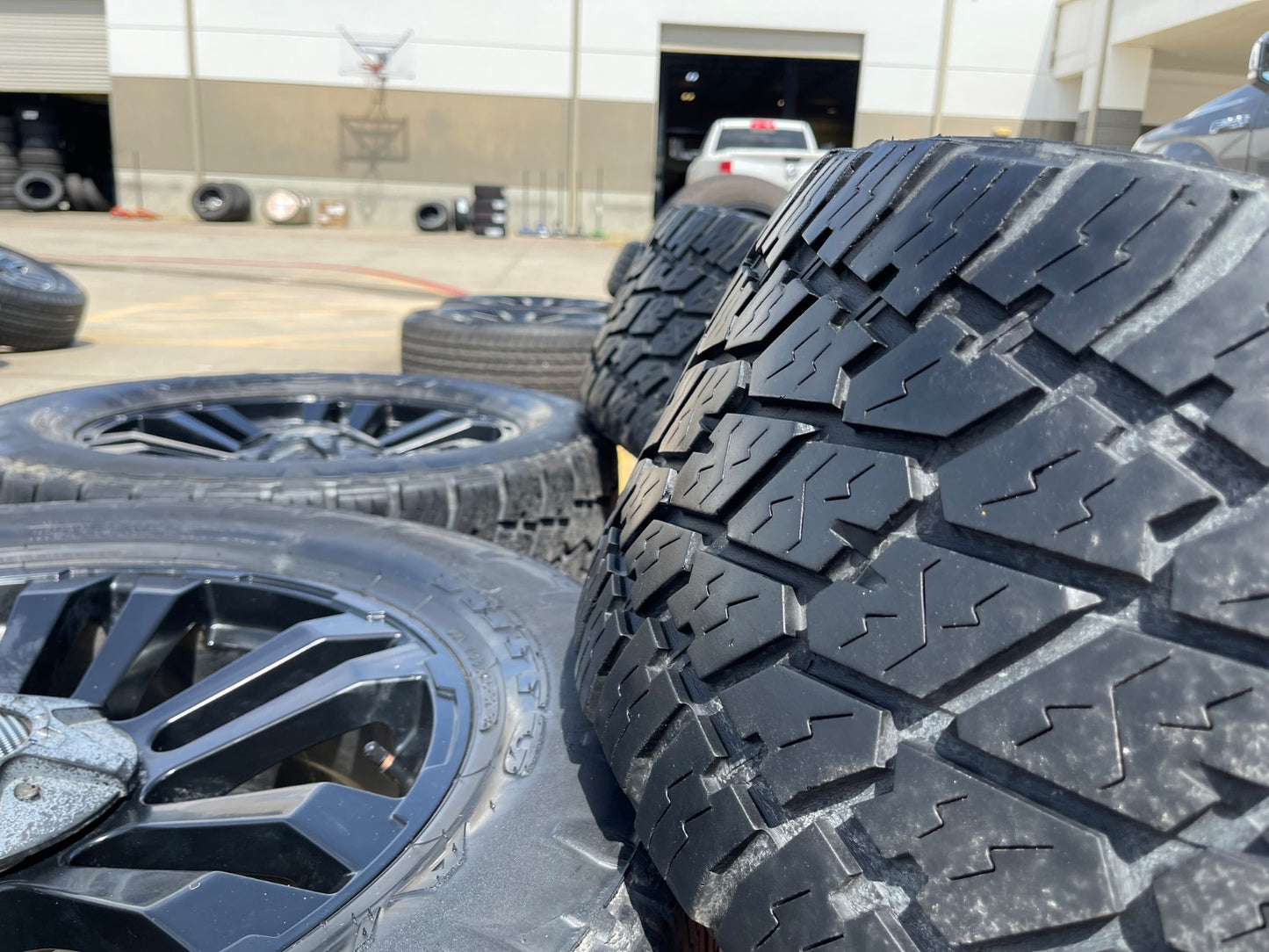 20" MB TKO Ford F-150 rims wheels Expedition NITRO 33"