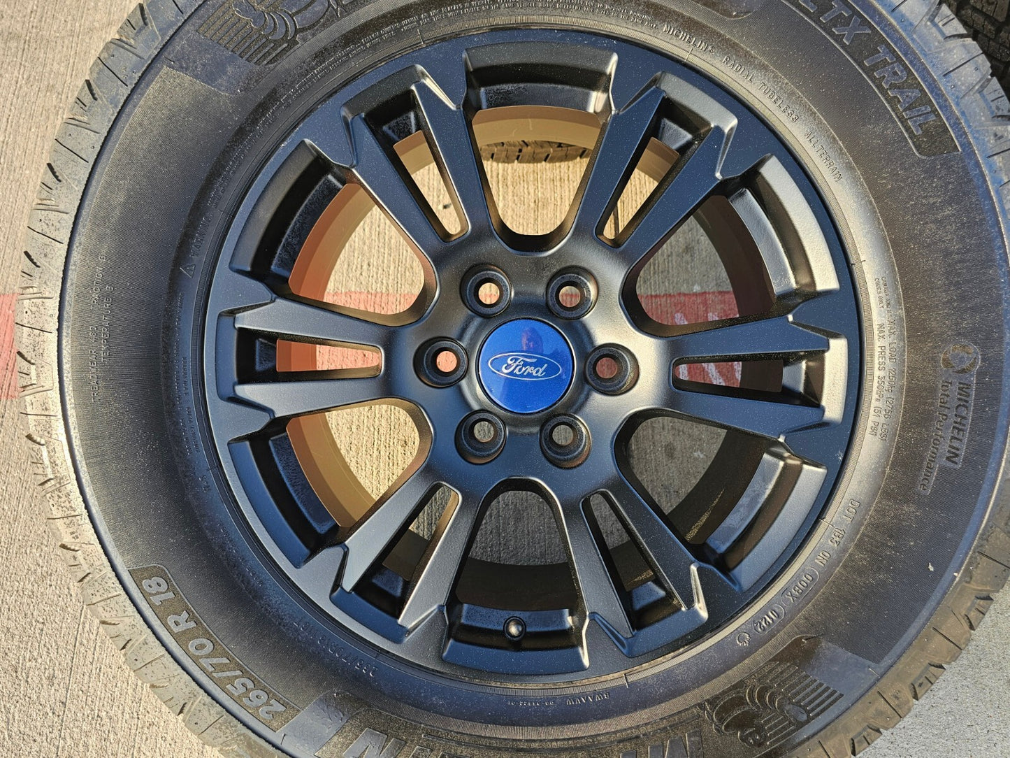 18" Ford F-150 Expedition OEM rims wheels 10001 tires NEW