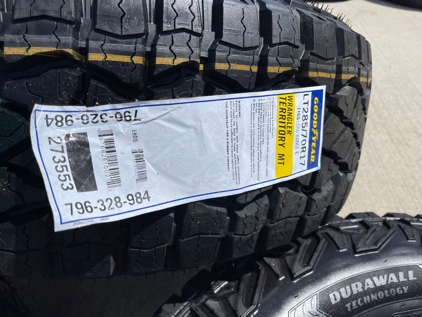 NEW 17" Jeep Wrangler 392 Gladiator Rubicon OEM BEADLOCK wheels rims 9304 95240