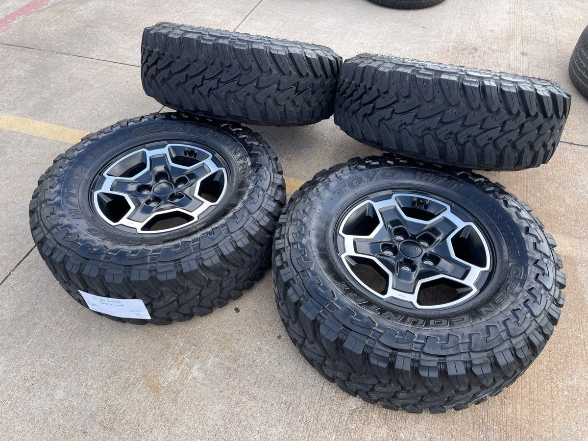 17" Jeep Wrangler RUBICON OEM wheel rim 9259 black single