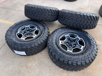 17" Jeep Wrangler RUBICON OEM wheel rim 9259 black single
