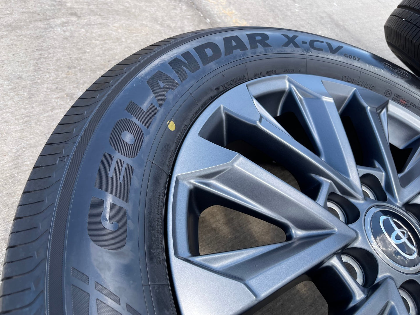 20" Toyota Land Cruiser OEM wheels rims 94057 Tundra Sequoia 2024 2025 2026 NEW