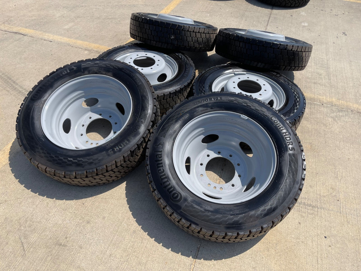 19.5" Ford F-450 Dually F-550 rims wheels RAM 4500 OEM 10x225 CONTINENTAL NEW