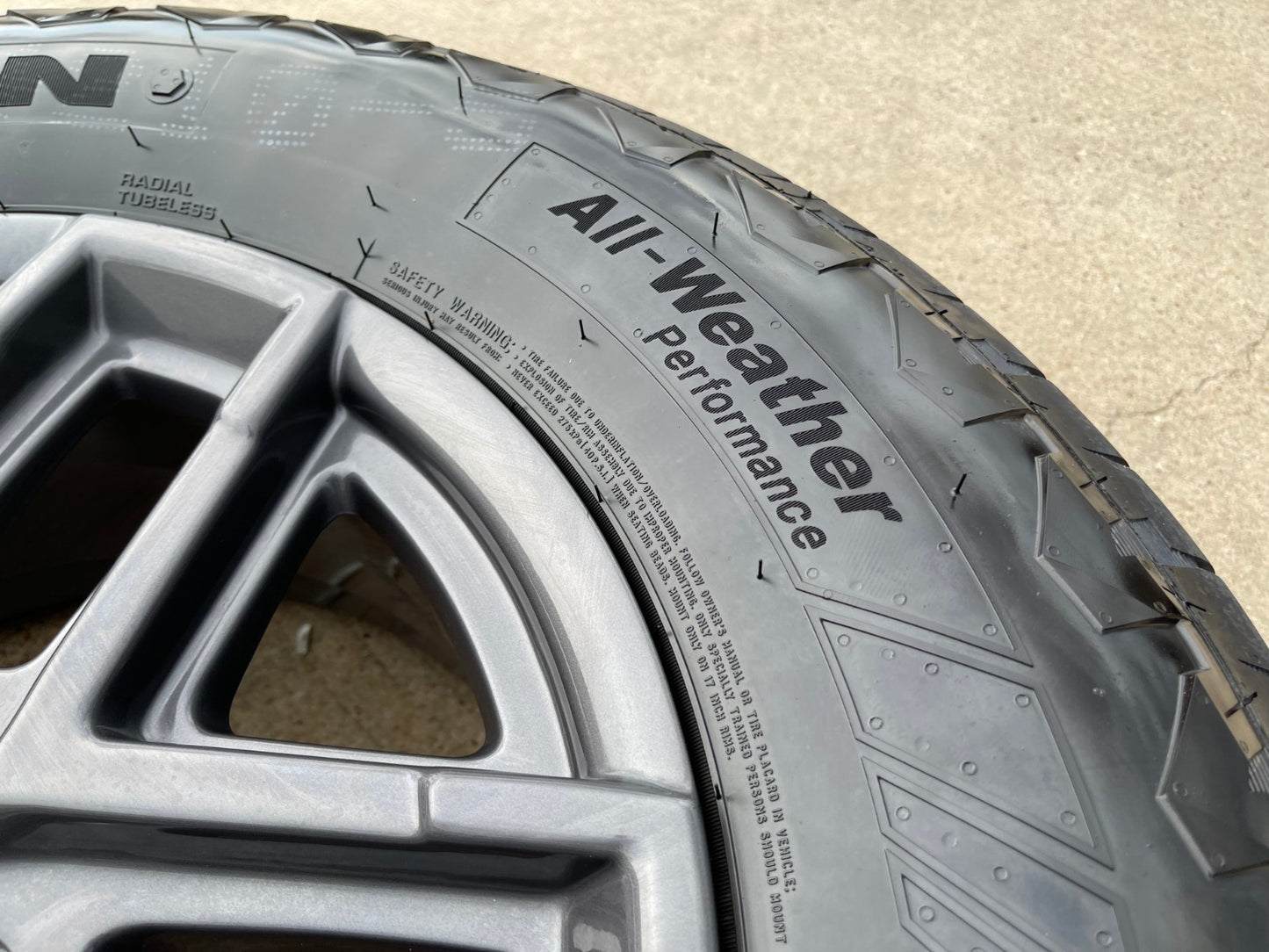17" Jeep Wrangler Rubicon Sport S OEM wheel rim 51649 Gladiator NEXEN NEW