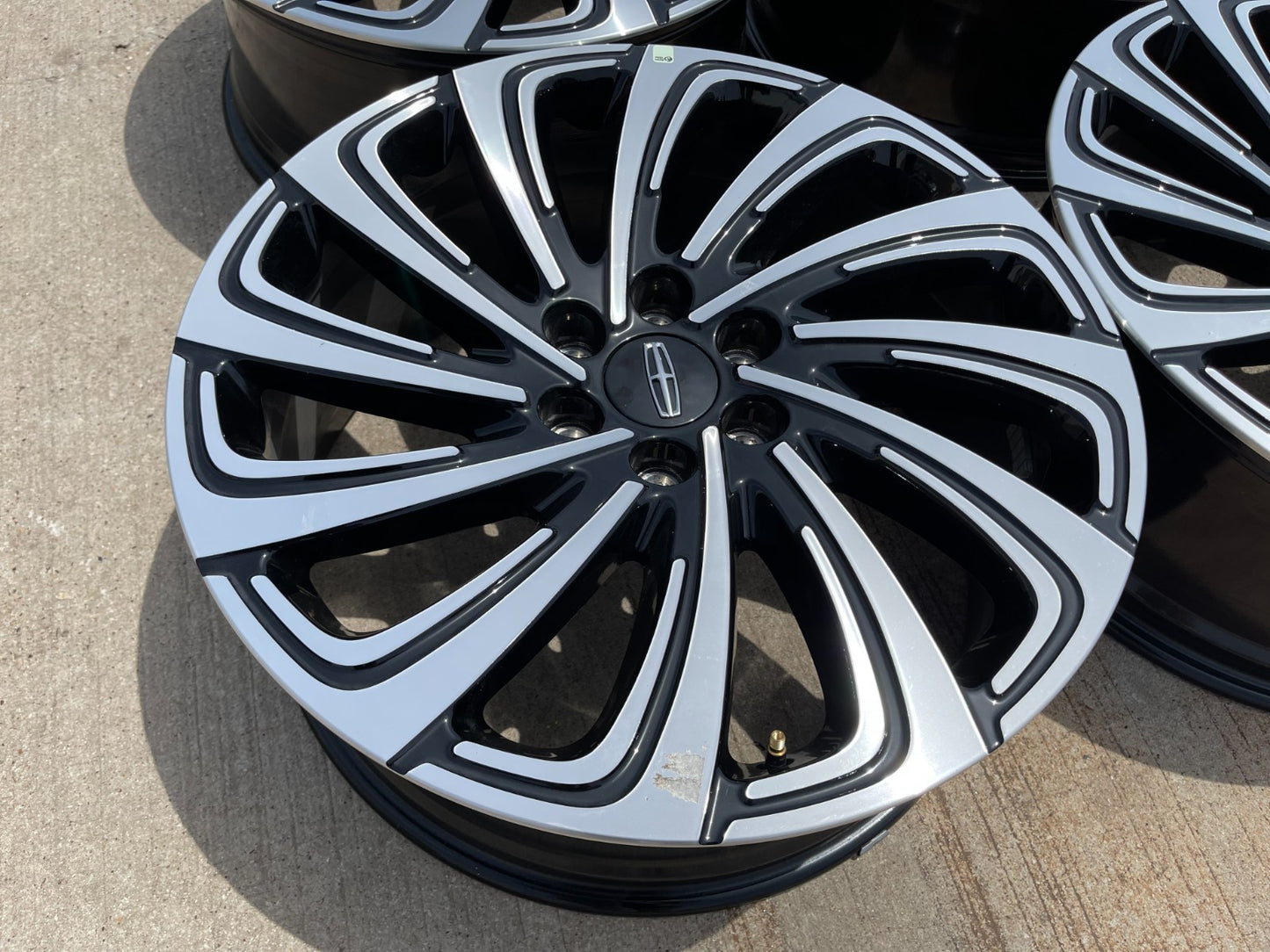 22" Lincoln Navigator OEM rims wheels BLACK LABEL 2024 2025 2026 NEW