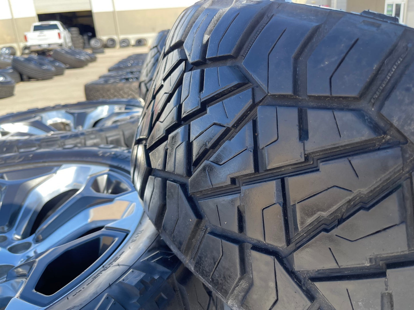 22" Dodge Ram 1500 OEM LIMITED Laramie wheels rims 2685 NITTO RIDGE GRAPPLER