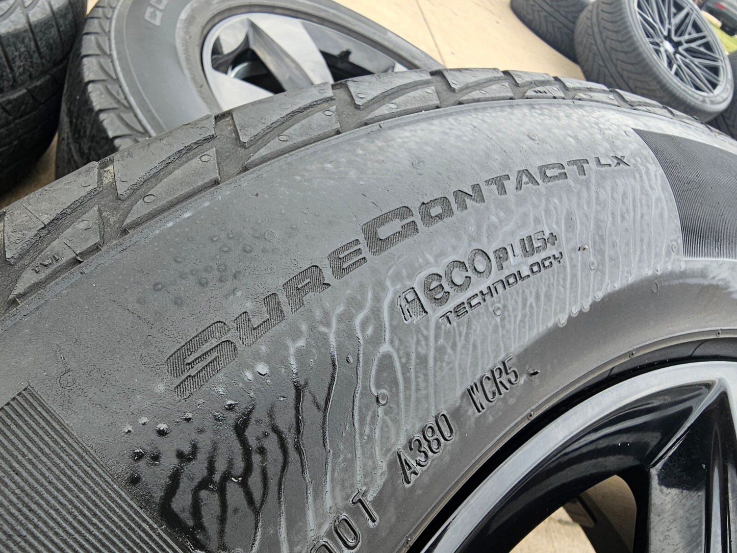 18" Chevy Colorado REDLINE OEM wheels rims 5747 5818 tires 2019 2020 2021 2022