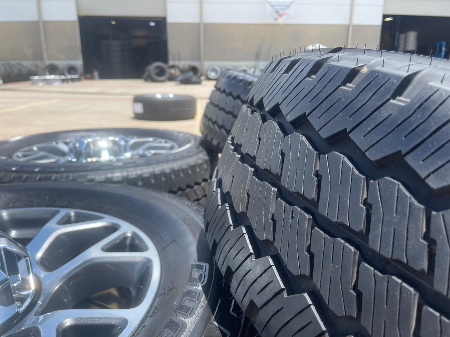 20" Ford F-250 F-350 OEM Lariat wheels rims 10292 tires SET BRIDGESTONE A/T
