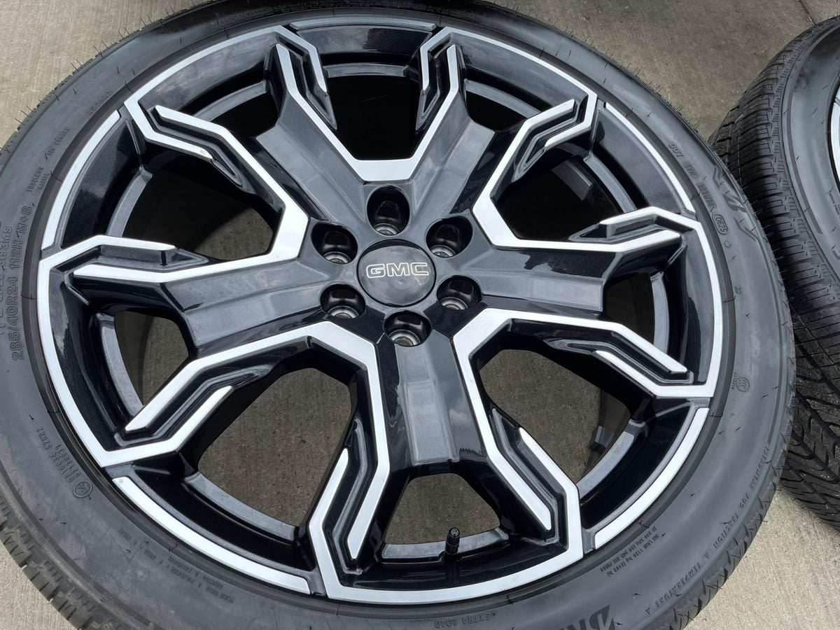 24" Chevy Tahoe Silverado OEM High Country wheels rims 2025 2026 2027 NEW