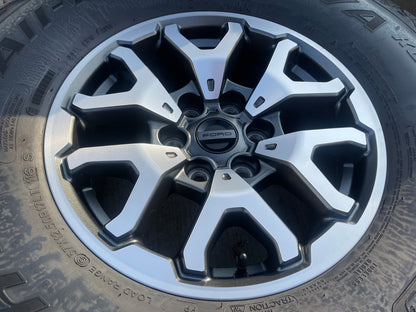 17" Ford F-150 Raptor Bronco OEM rims wheels 10461 tires 37" BFG