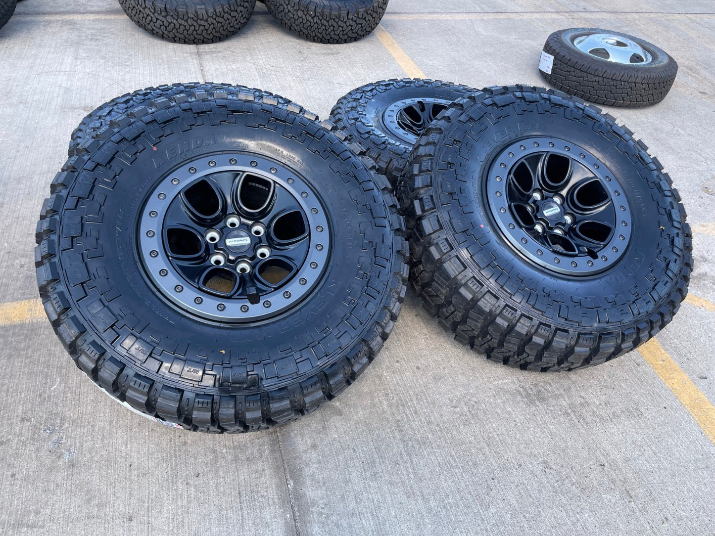 17" Ford F-150 Raptor OEM BEADLOCK rims wheels SET 10459 95210 37" tires NEW