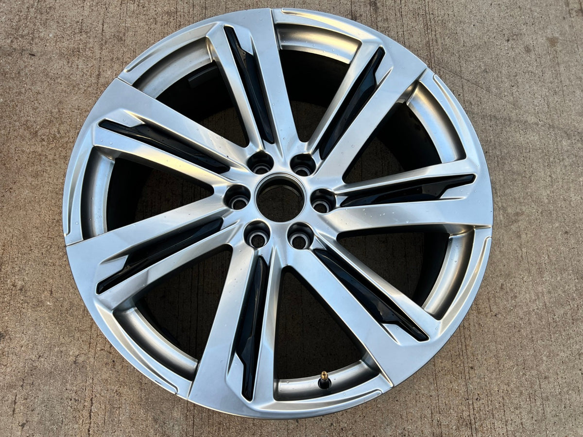 (1) 24" Cadillac Escalade V Platinum OEM wheel rim spare 2024 2025 2026