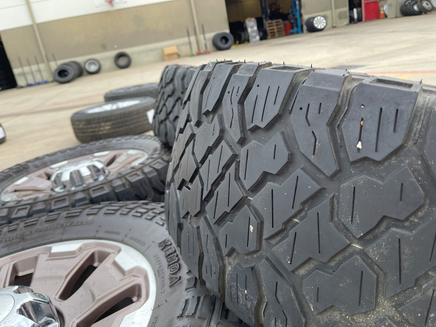 20" Ford F-250 F-350 OEM 10487 LIMITED KING RANCH tan wheels rims tires 35"