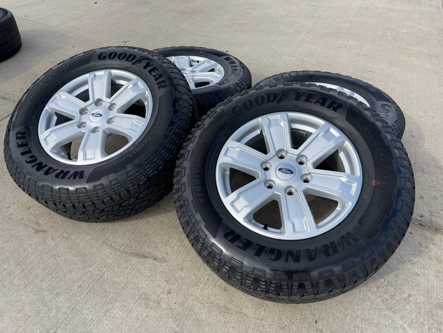 17" Ford Ranger OEM 10587 FX-4 wheels rims tires BRONCO 2024 2025 2026 2027 NEW