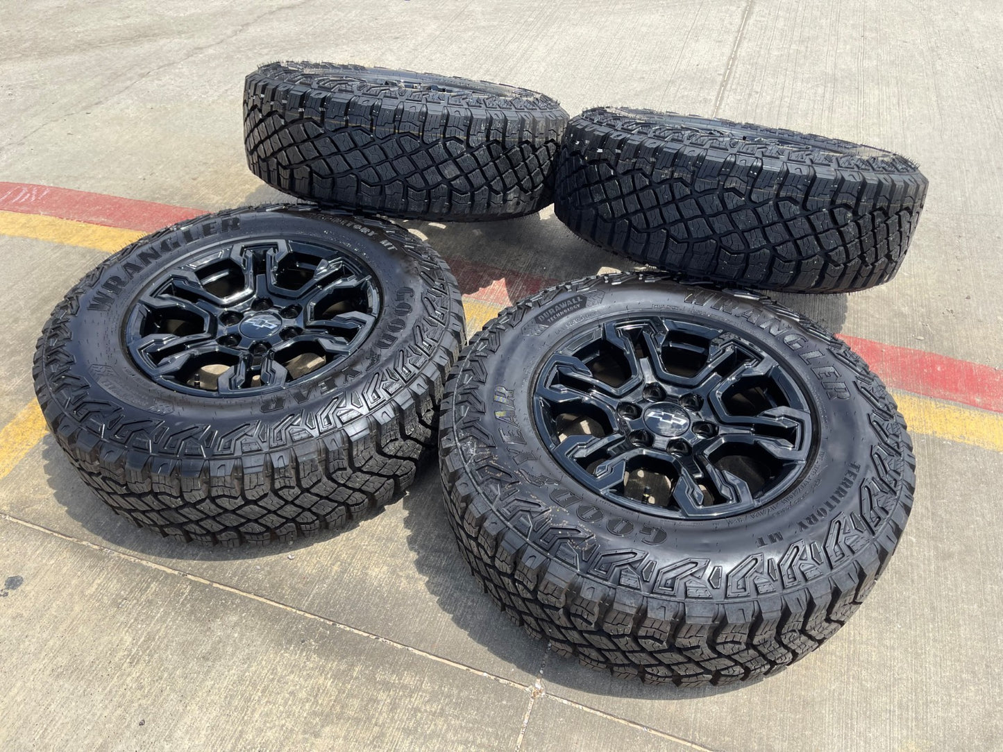 18" Chevy Silverado ZR2 Tahoe Sierra OEM 95415 SET wheels rims 2026 NEW
