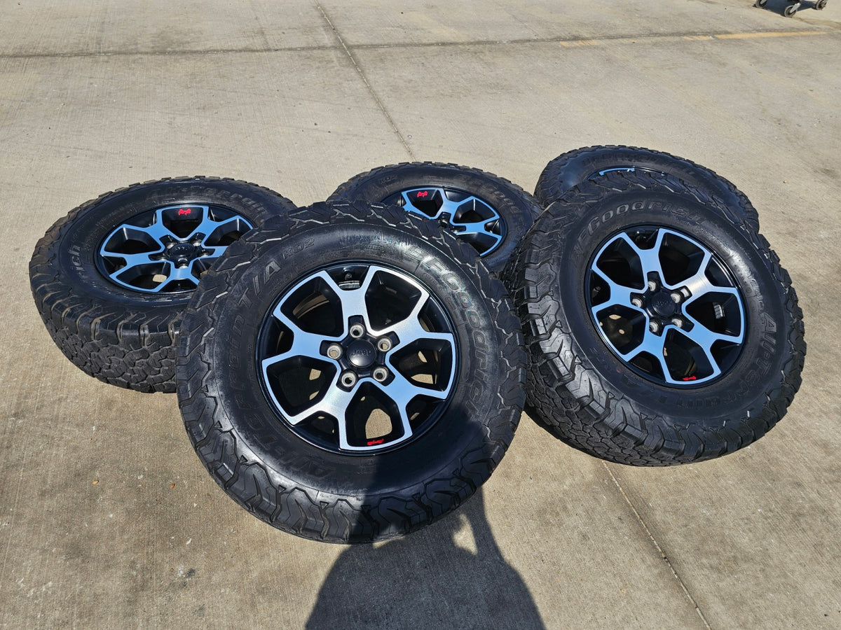 17" Jeep Wrangler Rubicon OEM 9218 wheels rims Gladiator BFG KO2 A/T SET