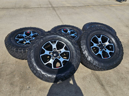 17" Jeep Wrangler Rubicon OEM 9218 wheels rims Gladiator BFG KO2 A/T SET