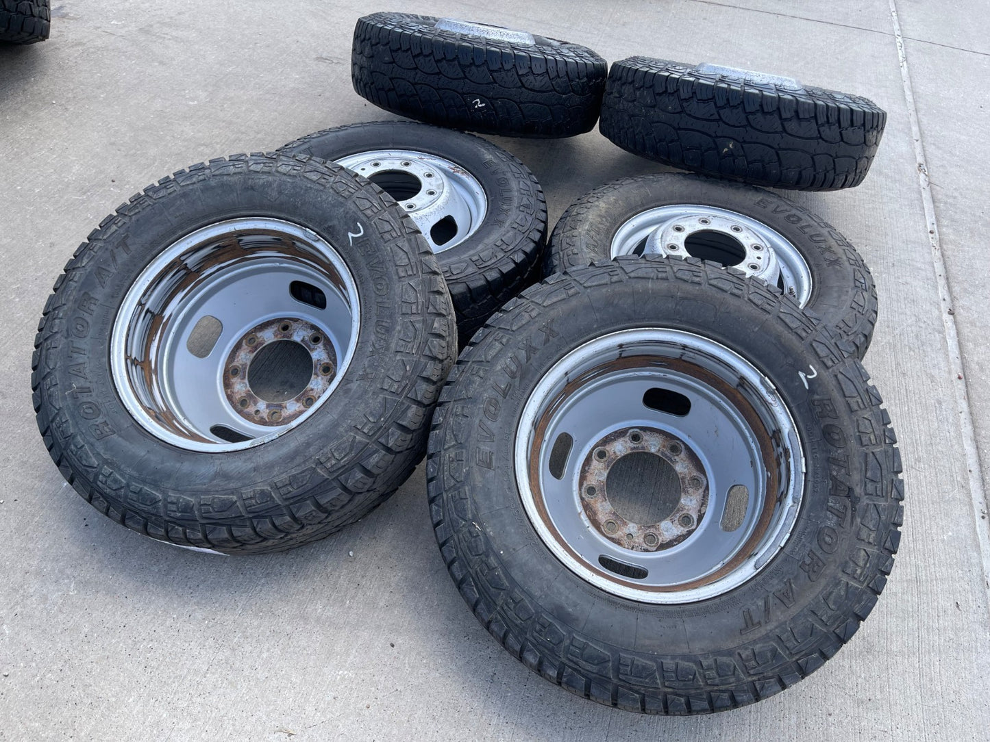 (6) 17" Ford F-350 Dually OEM rims wheels 3615 99016 tires SET A/T