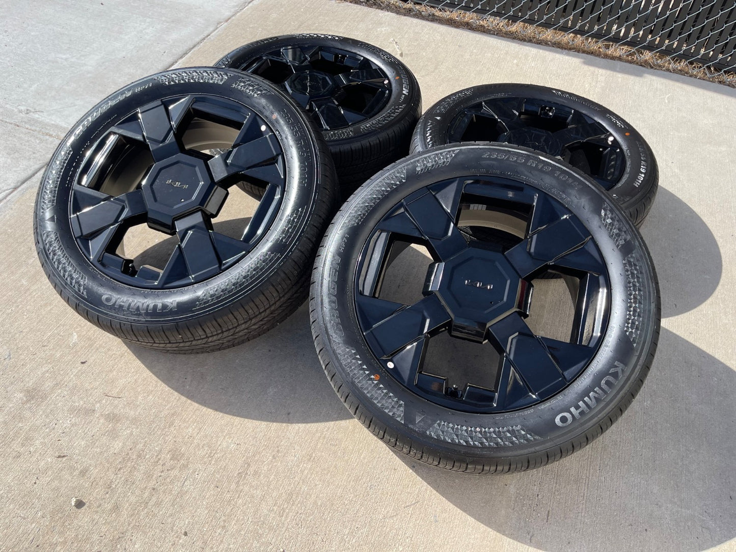19" Kia Telluride OEM wheels rims Sportage Sorento Sedona SET 2025 2026 2027 NEW