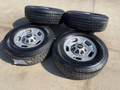 17" Chevy Silverado GMC Sierra 2500 OEM 8095 wheels rims SET tires COOPER HT3