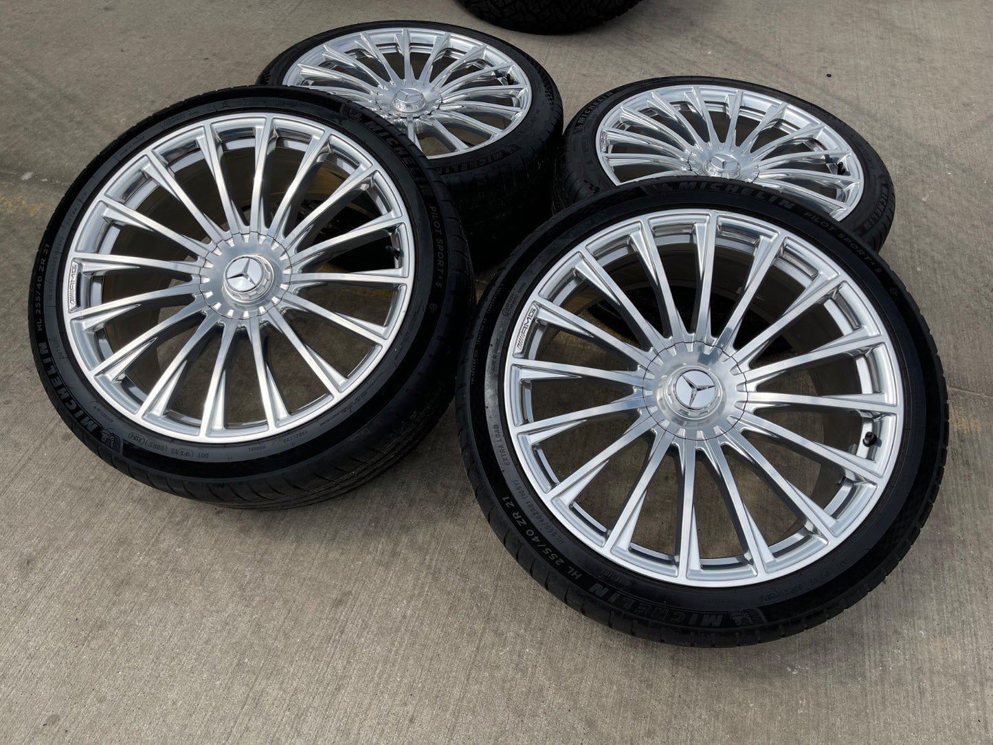 21" Mercedes S63 S550 S600 MAYBACH AMG OEM wheels rims MICHELIN 2024 2025 2026