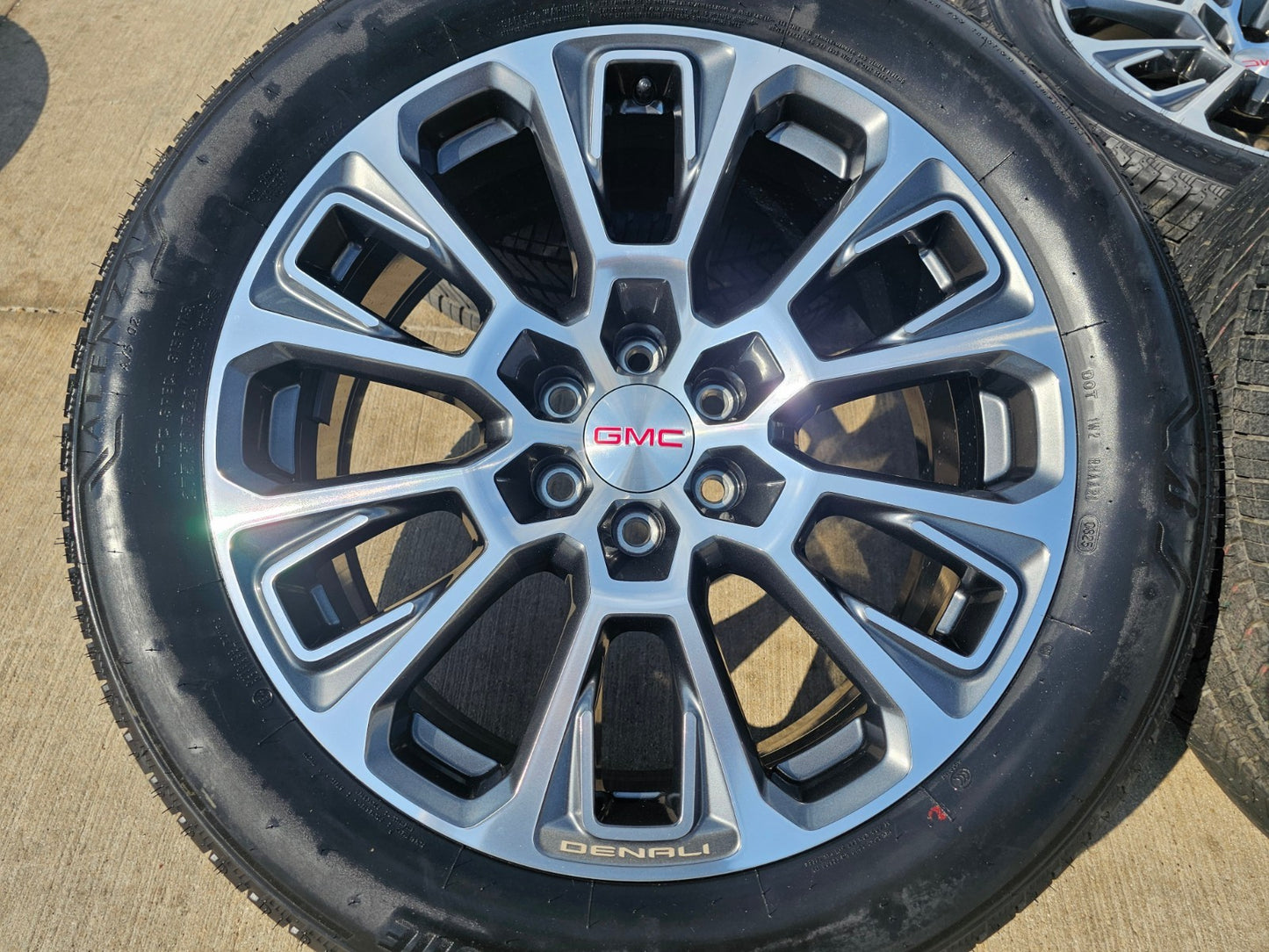 22" GMC Yukon Sierra DENALI OEM wheels rims Tahoe 2024 2025 2026 NEW