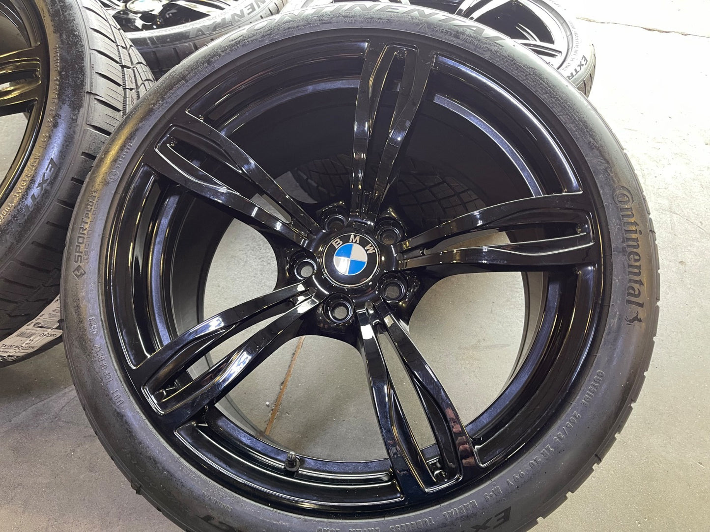 20" BMW M6 M5 OEM 71577 71578 wheels rims 5x120 Style 343 CONTINENTAL NEW