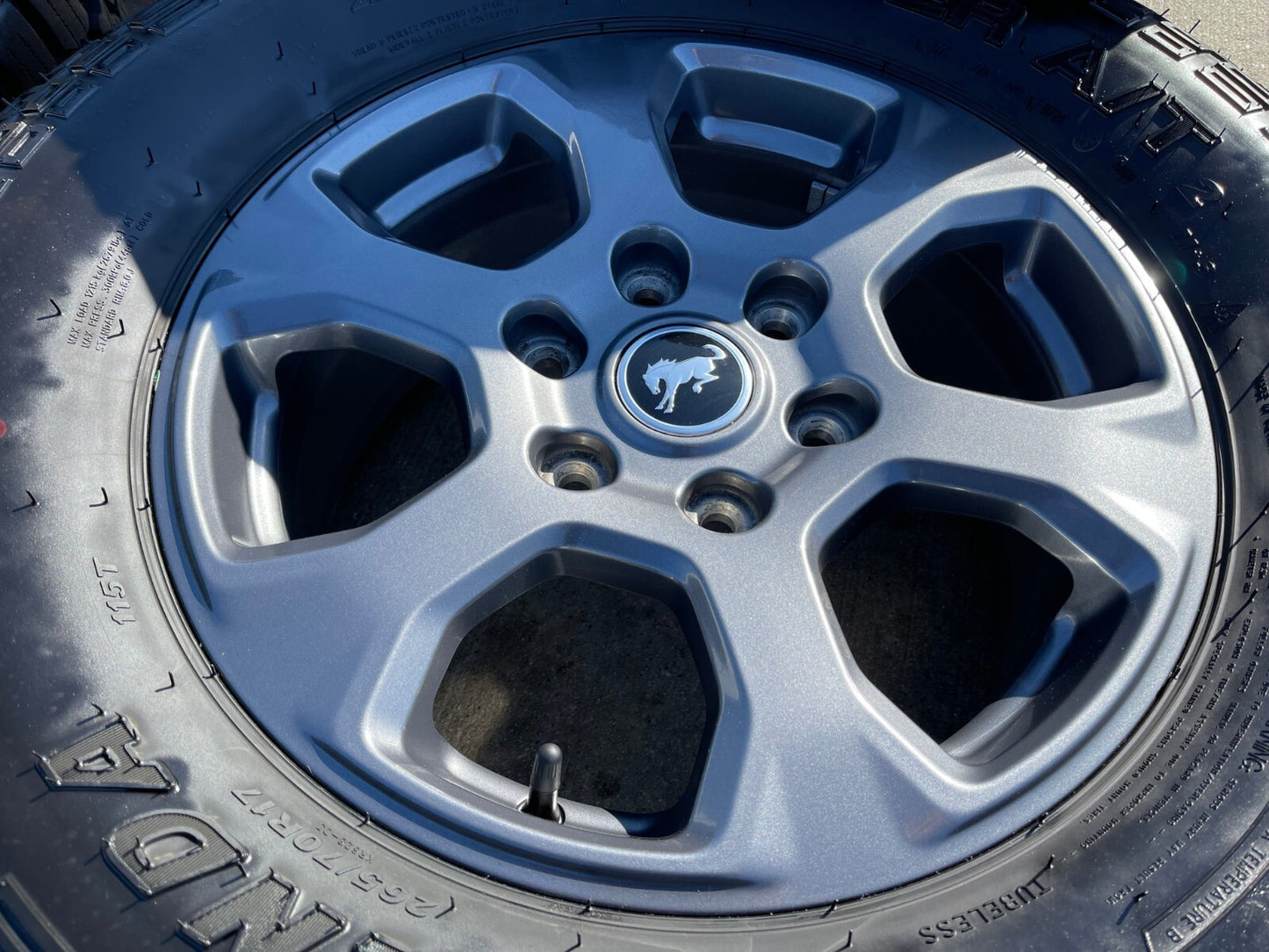 17" Ford Bronco Big Bend wheels rims 10384 OEM Ranger tires KENDA