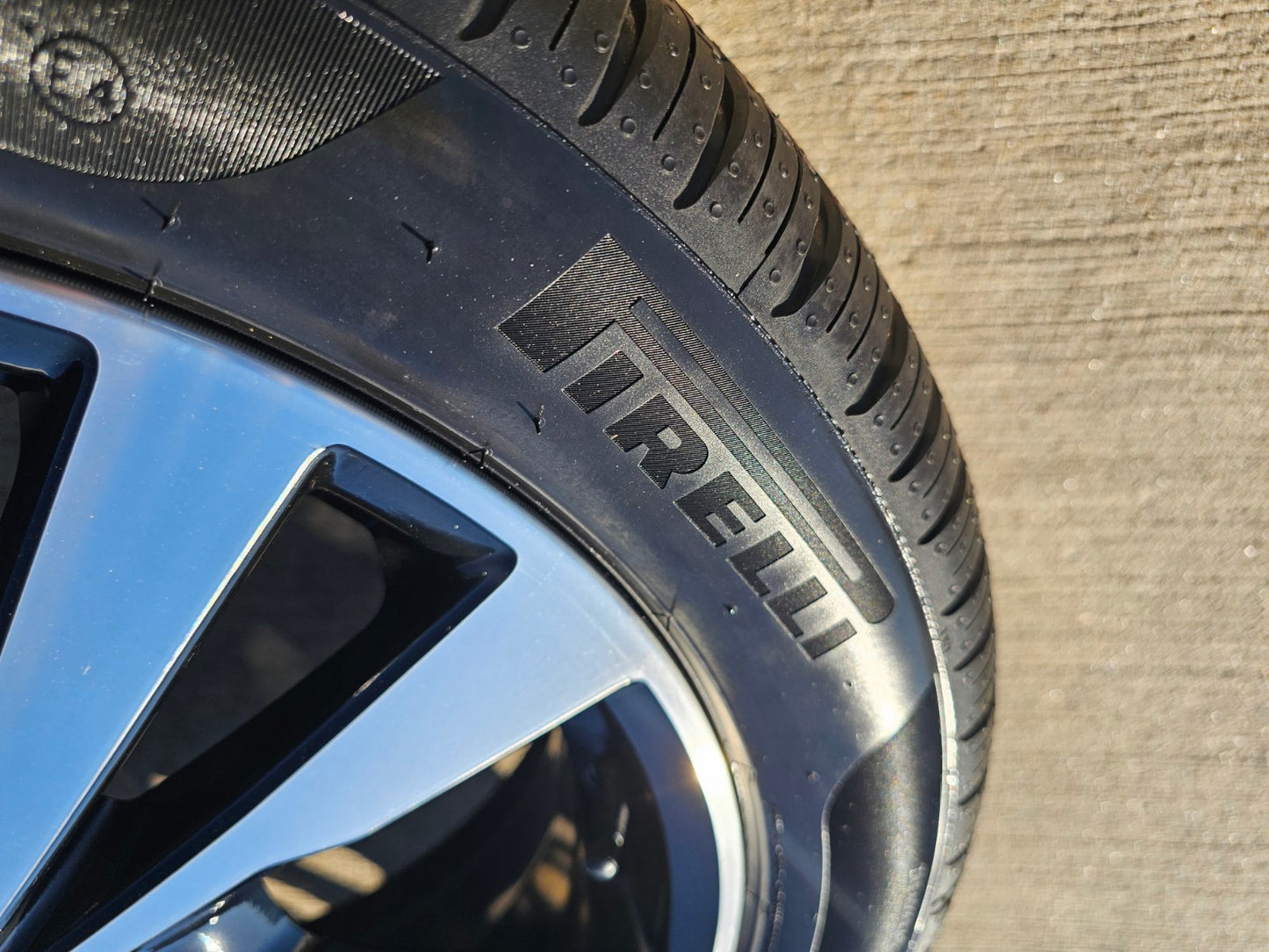 17" Nissan Kicks OEM 62792 wheels rims tires NEW