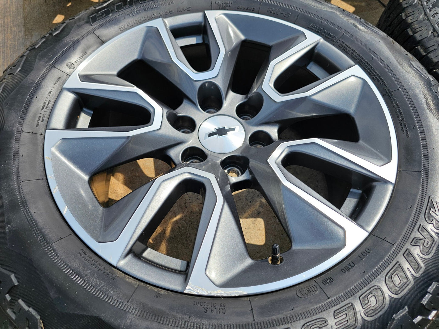 20" Chevy Silverado 1500 Tahoe Suburban OEM 5915 5916 wheels rims DUELER A/T