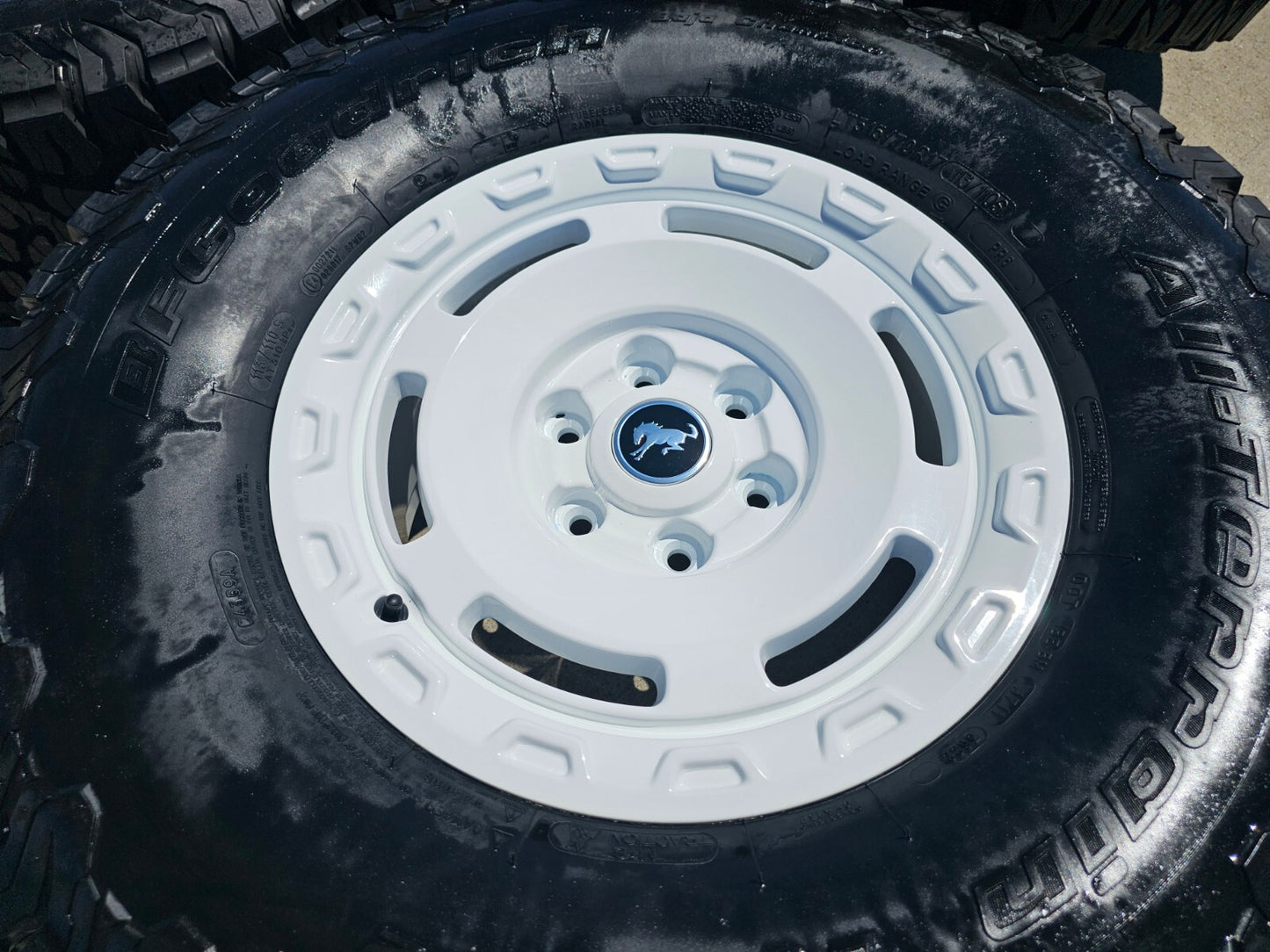 17" Ford Bronco HERITAGE SASQUATCH OEM 10463 wheels rims white 35" BFG NEW