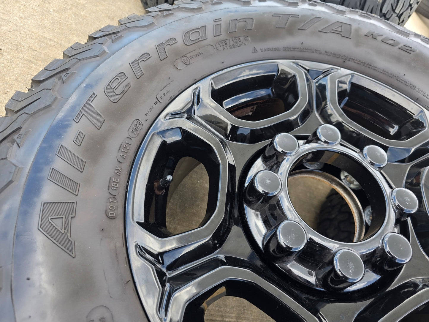 18" Ford F-250 F-350 Lariat FX-4 OEM black 10479 wheels rims 2025 2026 BFG 34"